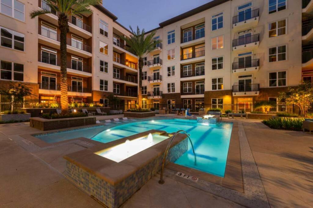 Ferienwohnung New Apart Downtown - 5Min Stadium/Parks/Museum Houston Exterior foto