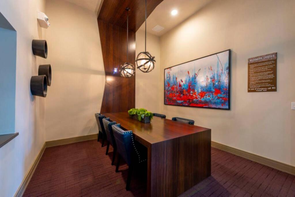 Ferienwohnung New Apart Downtown - 5Min Stadium/Parks/Museum Houston Exterior foto