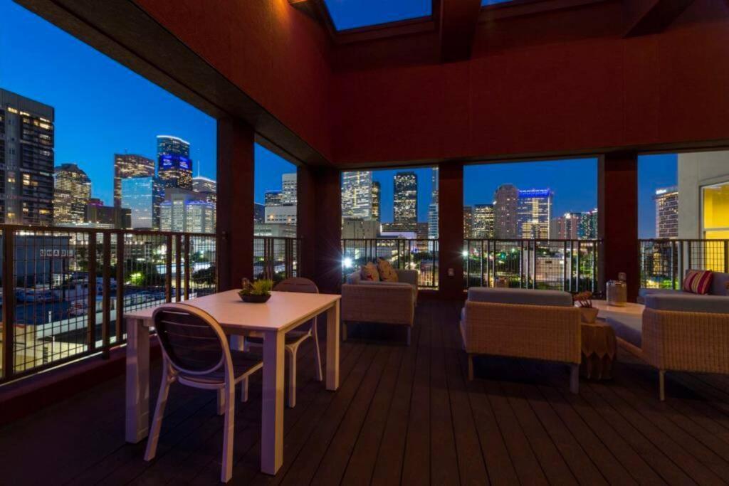 Ferienwohnung New Apart Downtown - 5Min Stadium/Parks/Museum Houston Exterior foto
